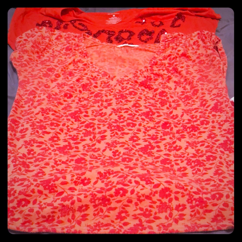 2 for 1 summer shirts in Orange size M and L.